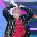 [윤지성] 지성씨밥길만걷자 힘들어하지말고