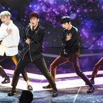 [뉴이스트] <b>러브</b>들이 머리채 잡히지 않기위해선(이대휘,강동호 관련)