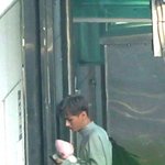 [워너원] 굥 힘 조카 쎄다 녤을 그냥 들고<b>다님</b>