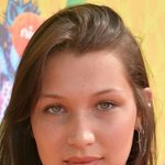 [댓글부탁해] <b>벨라</b>하디드 모델로써자질어떤거같음?