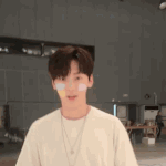 [워너원] 황미년 웃는거 존 나 <b>스윗</b>하다..