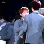 [EXO] <b>파카</b>랑 껴안는 애기애기 윙깅