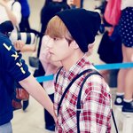 [방탄소년단] 태태 이패션 너무잘어울려