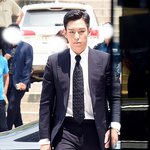 방금 탑 <b>법원</b>가는 모습