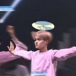 [워너원] 애들 사진을 넣을 <b>용량</b>이 없어서
