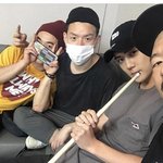 [EXO] 야 오세훈 <b>지인</b> 인스타에 혐빈이랑 찍은 셀카 올라옴 ㅋㅋ