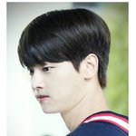 [꺄ㅑ] 나 페북내리다가 너무잘생겨서<b>멈칫</b>함