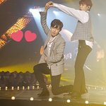 [워너원] 킹<b>참새</b> 얘네 붙어있는거 ㅈㄴ좋아