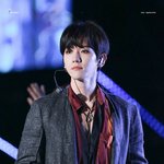 [백현] <b>화성</b>콘 백현이 어깨 넓은거..