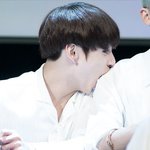 [방탄소년단] 아아주 그냥 다 먹어 버렸다