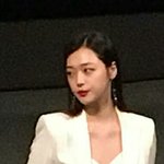 <b>설리</b>얼굴형