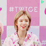 머리 다듬은 <b>정연</b>이최근 모습