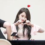 다이어트 자극짤 <b>생성</b>하는 女돌