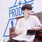 [뉴이스트] <b>종현</b>이는 눈빛이 이뽀