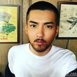 [EXO] 하아, 효심 너의 겨털은 하나의 <b>공작새</b>같아.