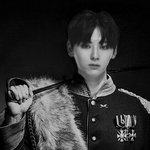 [뉴이스트] 왜 황제인지 납득이 안가는 사람 들어와