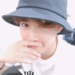 [EXO] ㅅㅂ내가<b>이모자</b>쓰면 등산하는 아주머니겠지..