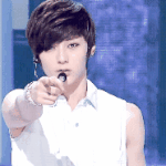 [뉴이스트] <b>손님</b>~ 어떤 포스터 드릴까요?