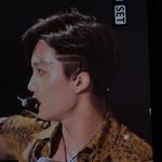 [EXO] 헤어는 스크래치 <b>두줄</b> 찍 그어놓고