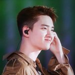 [경수] 오늘 의상들도 넘 맘에 <b>든당</b>