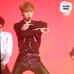 [EXO] 니들 오늘 <b>몬스터</b> 의상 쩔었다는거 앎?