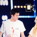 [EXO] 옐깅이를 바라보는 <b>세훈</b>이의 눈빛...