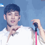 [뉴이스트] 무대장인 섹시장인 <b>동호</b>