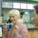 [뉴이스트] <b>민현</b>이 이 자세 귀여워