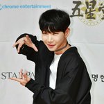 방탄 랩몬이랑 비에이 <b>영</b>균이랑 닮음