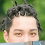 [EXO] 소름 종인이 들고있는<b>책</b> 레벨1