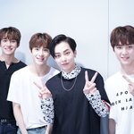 [시우민] <b>후배</b>그룹 속 자연스러운 시우민