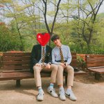[워너원] <b>진영</b>이 오늘 학교가서 찍힌 사진