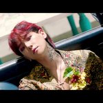 [EXO] 백현이 슴가에 <b>꽃</b> <b>이름</b>뭐냐