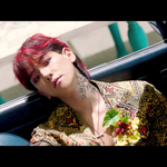 [EXO] 변백현 마지막에 차에 있는곳이 김형제들이 앉아있던 <b>책상</b>...