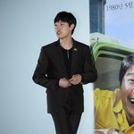 어제 인생 슈트 입은 류준열ㄷㄷㄷㄷㄷ