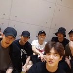 [EXO] 어제 뿌<b>이앱</b> 역대급으로