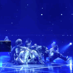 [뉴이스트] <b>옷</b> <b>색깔</b>이 문제라고들 해서..