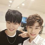 [임영민] 두시에는 영민 <b>동동</b> 팤동 투샷 떴으면....