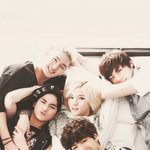 [뉴이스트] 느낀건데 뉴둥 팬질은 <b>극단적</b>임