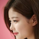 김유정 요즘 얼굴 <b>열일</b> 쩔더라???