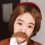 누군지 못 알아 볼뻔 했쟈나요...