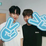 [임영민] 근데 기사보다 팤동한테 먼저 데뷔  <b>소식</b> 들었으면