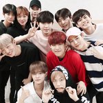 [워너원] 신인 데뷔 쇼케인데 고척은 오바라고 <b>한</b> 사람 <b>손</b> 들어