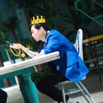 [EXO] 민석이티져 기다리다 <b>지친</b> 한 팬의 합성 ㅋㅋㅋ