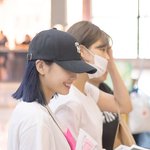 어제 정연-모모 같이 염색하고 <b>커플옷</b>까지입음