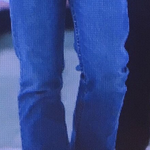 [EXO] 경수 신발 이거 똑같은건데 <b>색</b>만 <b>다른</b>거냐?