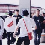 [EXO] 근데 애들 단체로 슈쁘림 <b>협찬</b>받았냐ㅋㅋㅋㅋz