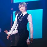 여돌들 수트 입혀주라;;;