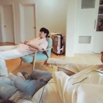 [워너원] 황제 <b>의자</b>받혀서 자는거ㅋㅋㅋㅋㅋㅋ