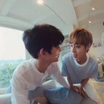 [워너원] 저기 애들아... 나한테도 <b>관심</b> 좀 줄래...?